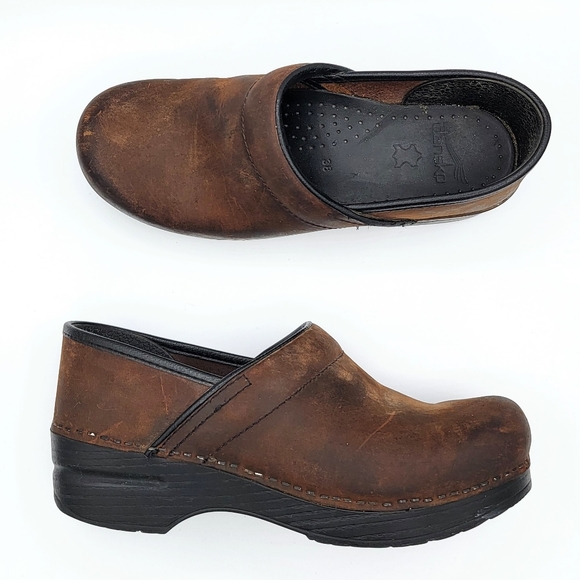 Dansko Shoes - Dasnsko Professional Brown Leather Clogs Size 38